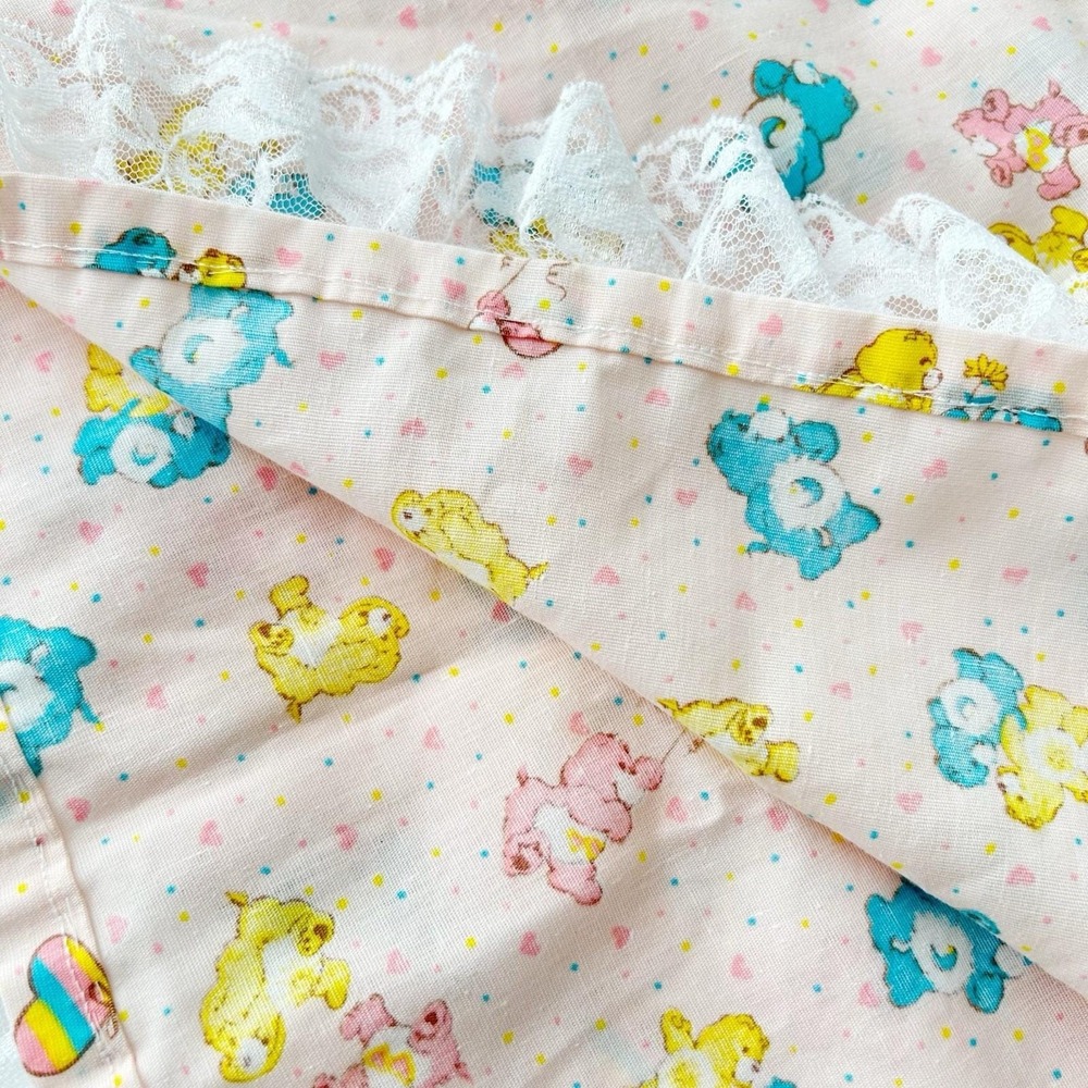 Vintage Care Bears Baby Blanket Lace Trim Handmade Summer Weight 41x48" Pink - Picture 2 of 2
